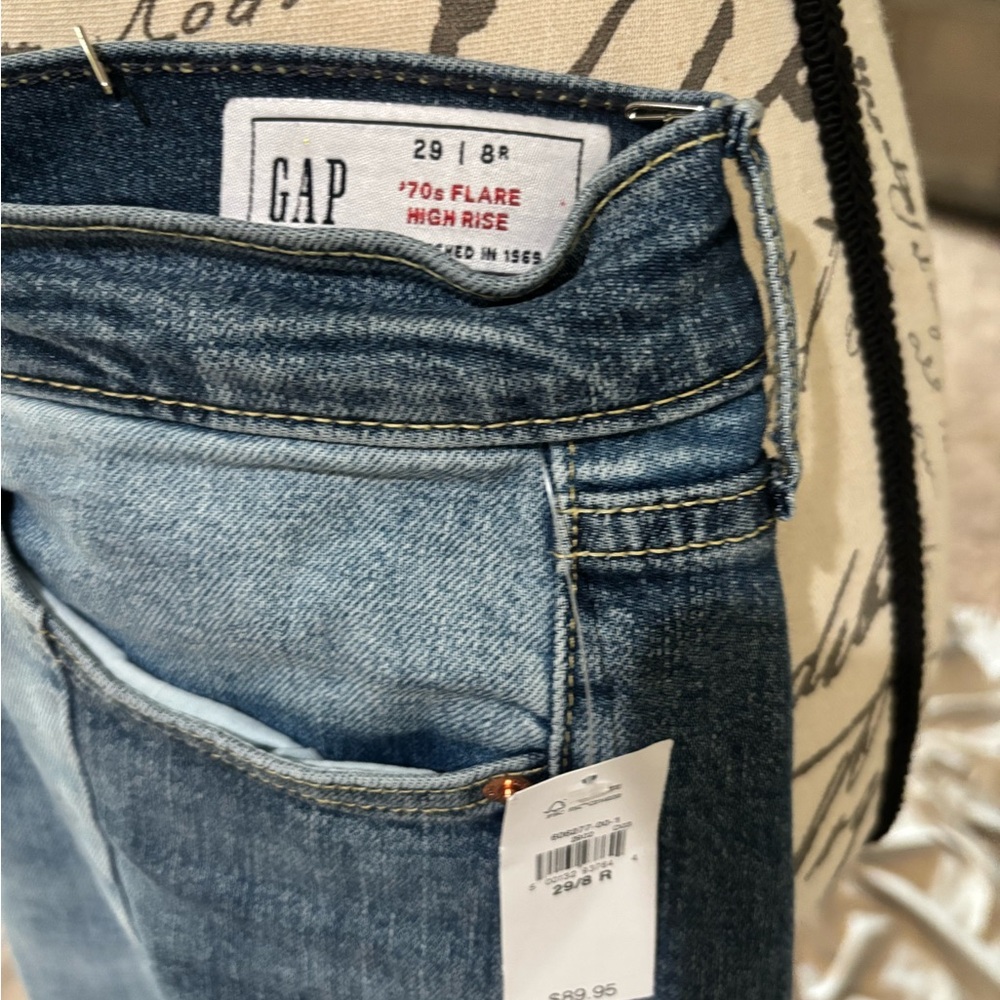 GAP Women's Light Blue Flare Jeans NWT Size 8 - Picture 2 of 6